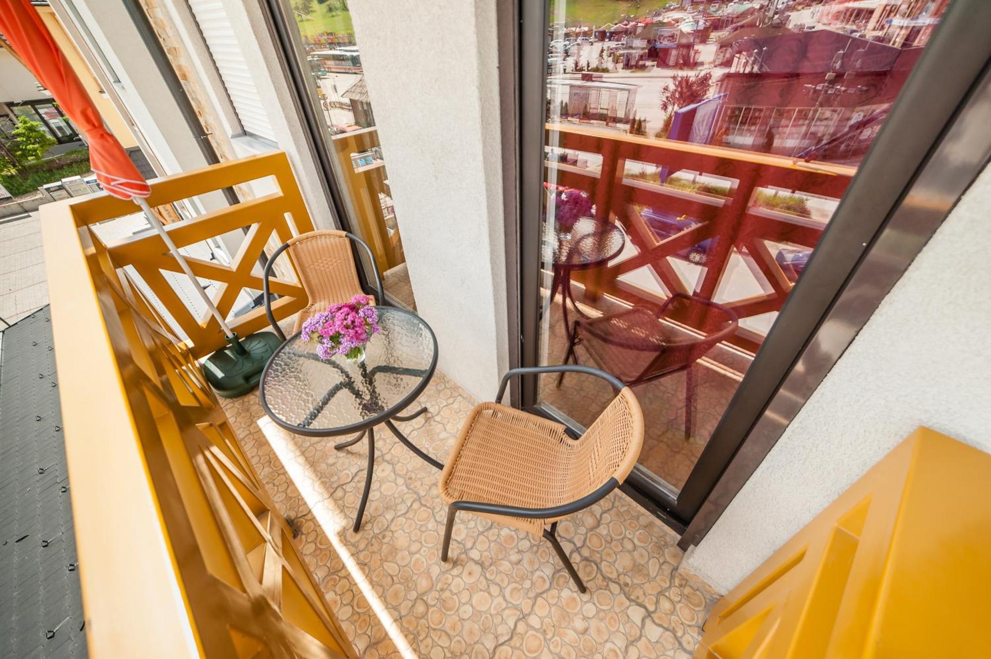 Apartment Maksi-Centar 兹拉蒂博尔 外观 照片